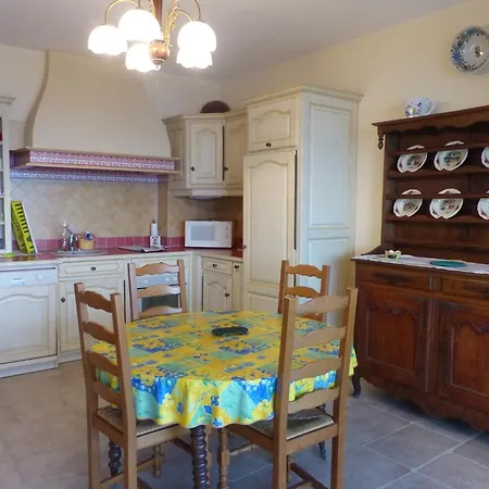 T2 Au Lavandou Avec Garage Et Balcon - Fr-1-308-57 Bormes-les-Mimosas